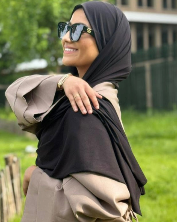 Foulard à nouer Yasmine – Maintien parfait, allure fluide